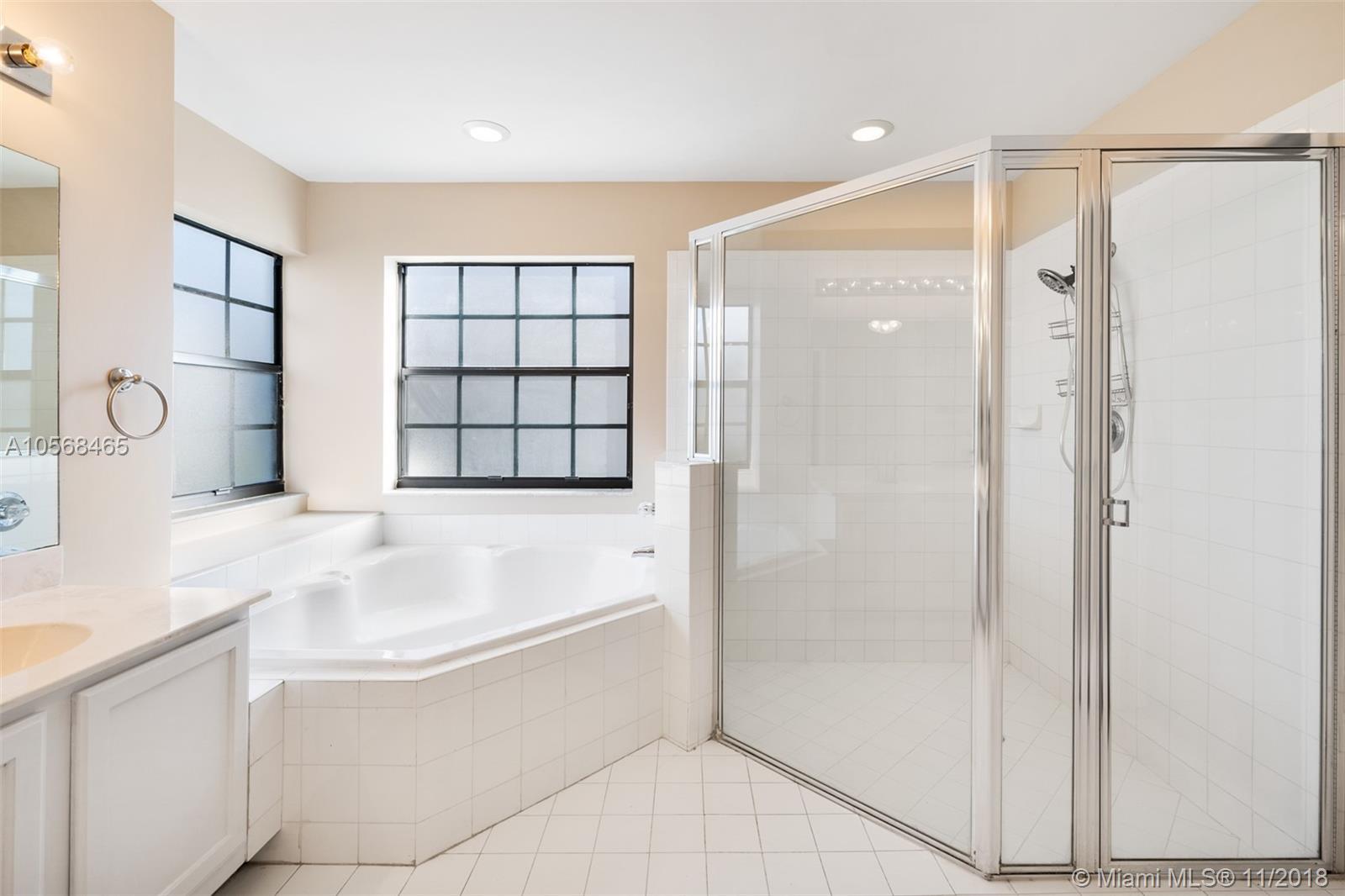3271 Overlook Road Davie, FL 33328 - Photo 18 of 37 Gallery Image 18