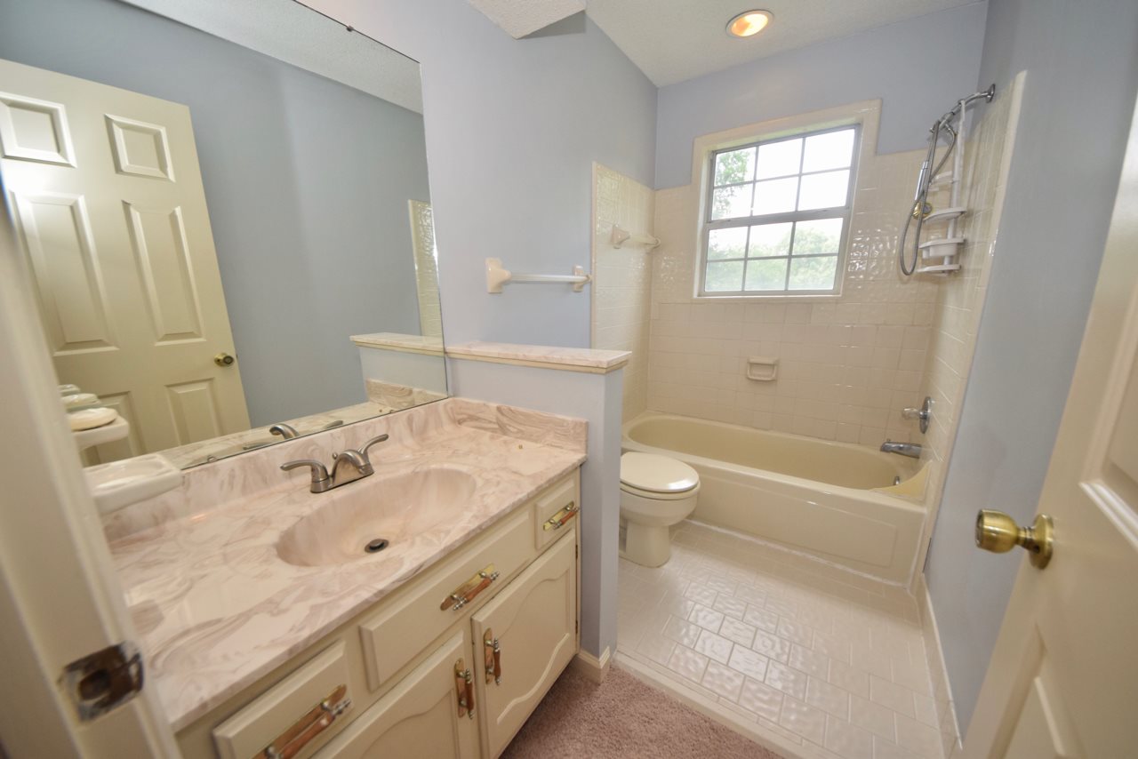 8542 Buckhurst Road Memphis, TN 38016 - Photo 16 of 21 Gallery Image 16