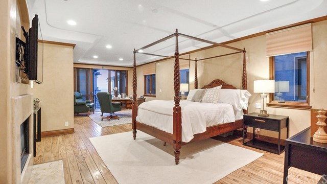 707 Esplanade, Unit B Redondo Beach, CA 90277 - Photo 19 of 39