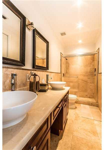 Silver Lakes Pembroke Pines, FL 33029 - Photo 20 of 26