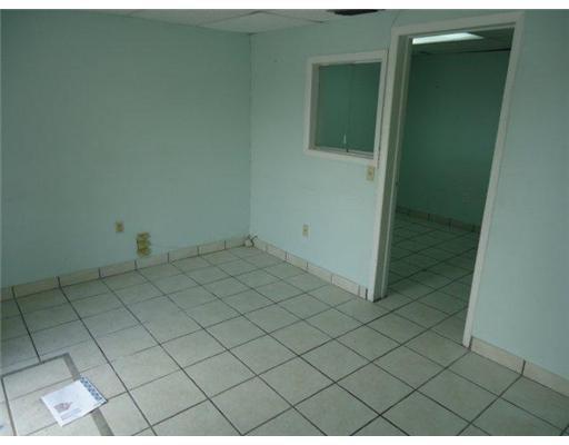 2491 Northwest 7th Street Miami, FL 33125 - Photo 12 of 13
