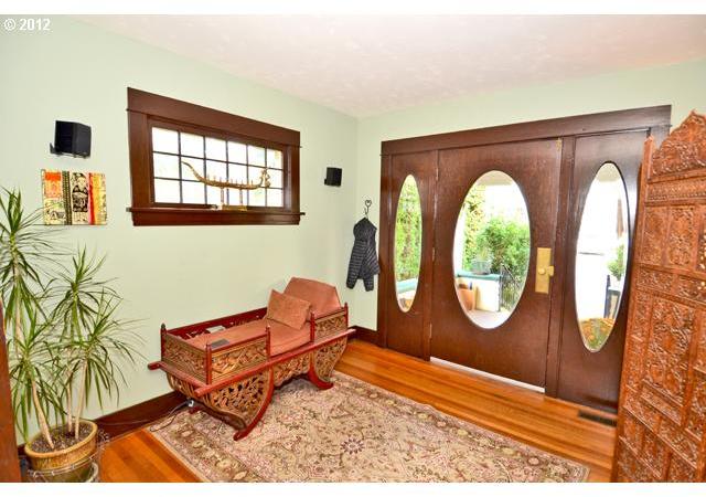 3316 Northeast Tillamook Street Portland, OR 97212 - Photo 10 of 16