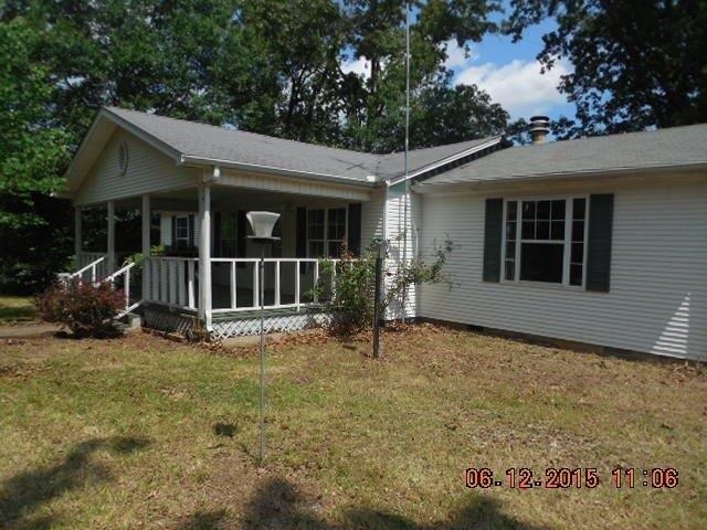 1821 Higginbottom Road Selmer, TN 38375 - Photo 1 of 19 Gallery Image 1