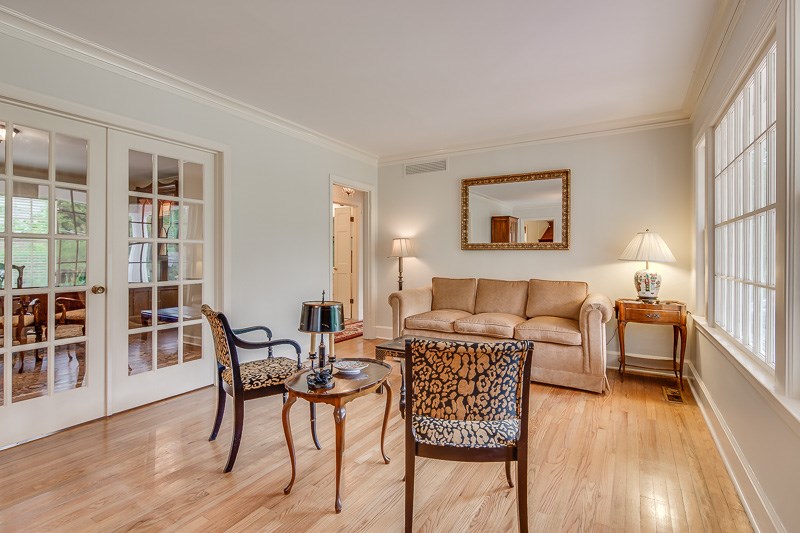 241 South Perkins Road Memphis, TN 38117 - Photo 3 of 25 Gallery Image 3