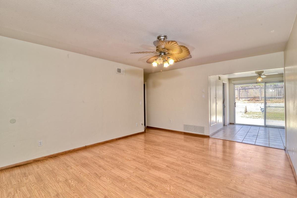 13404 Utopia Road Poway, CA 92064 - Photo 5 of 22