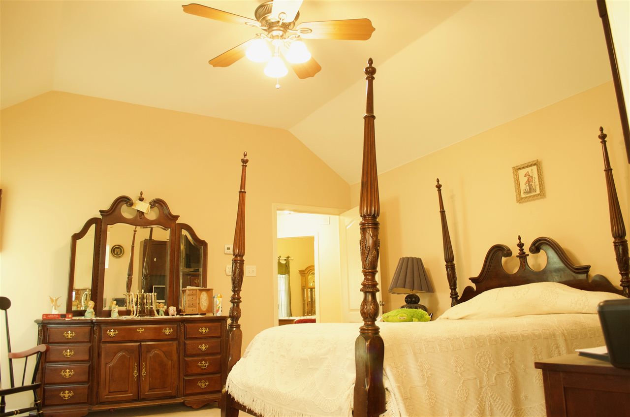 6341 Covington Pike Road Millington, TN 38053 - Photo 9 of 23 Gallery Image 9