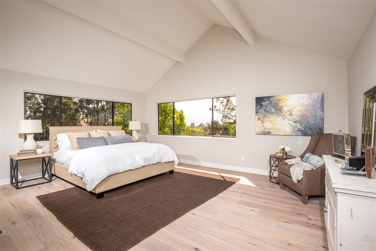 8393 Cliffridge Lane La Jolla, CA 92037 - Photo 15 of 25