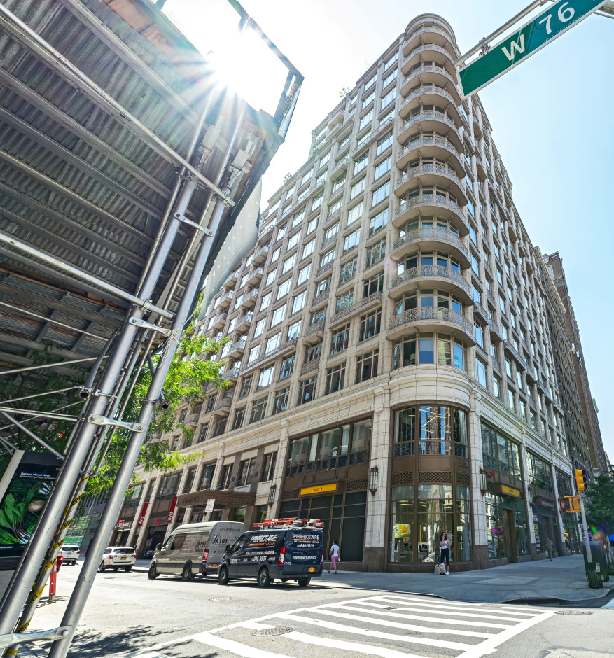 The Laureate 2150 Broadway, Manhattan, NY 10023 - Photo 5 of 14