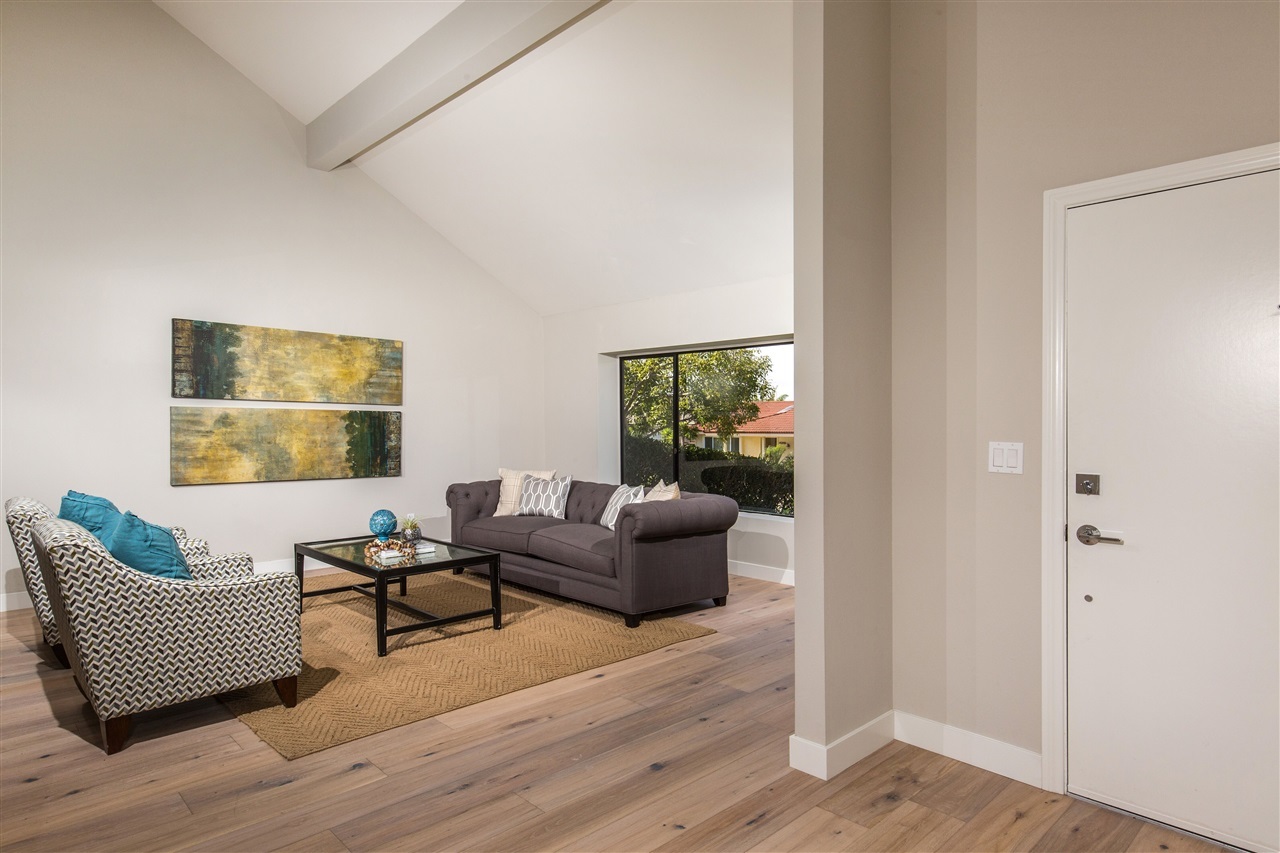 8393 Cliffridge Lane La Jolla, CA 92037 - Photo 3 of 25