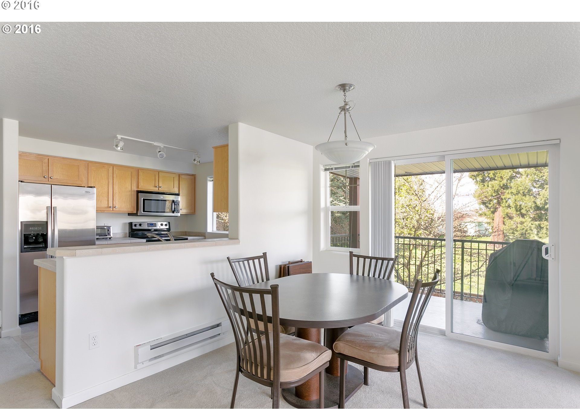 790 Northwest 185th Avenue Beaverton, OR 97006 - Photo 8 of 14