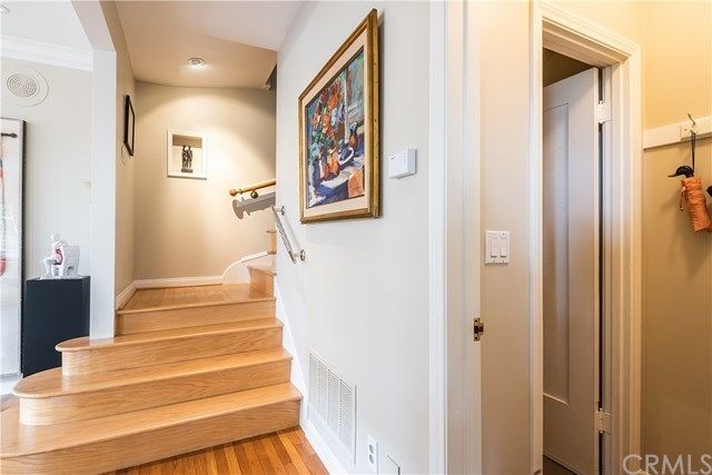 $1,000,000 | 31 Coronado Avenue, Long Beach, CA 90803