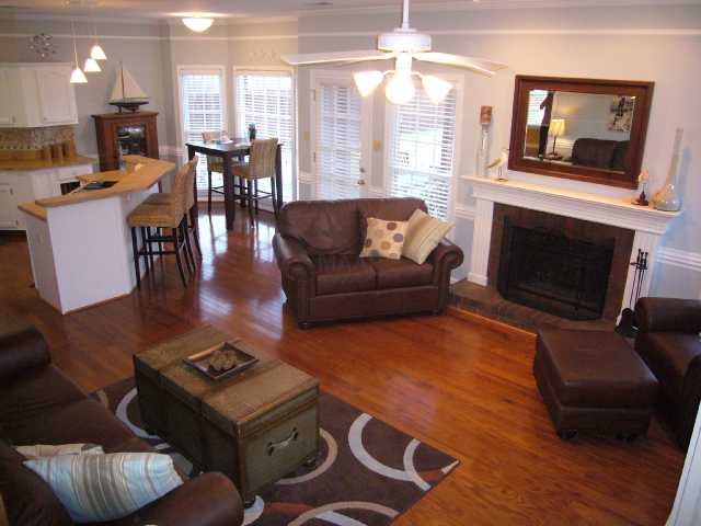 894 Rhett Butler Drive Collierville, TN 38017 - Photo 2 of 10 Gallery Image 2
