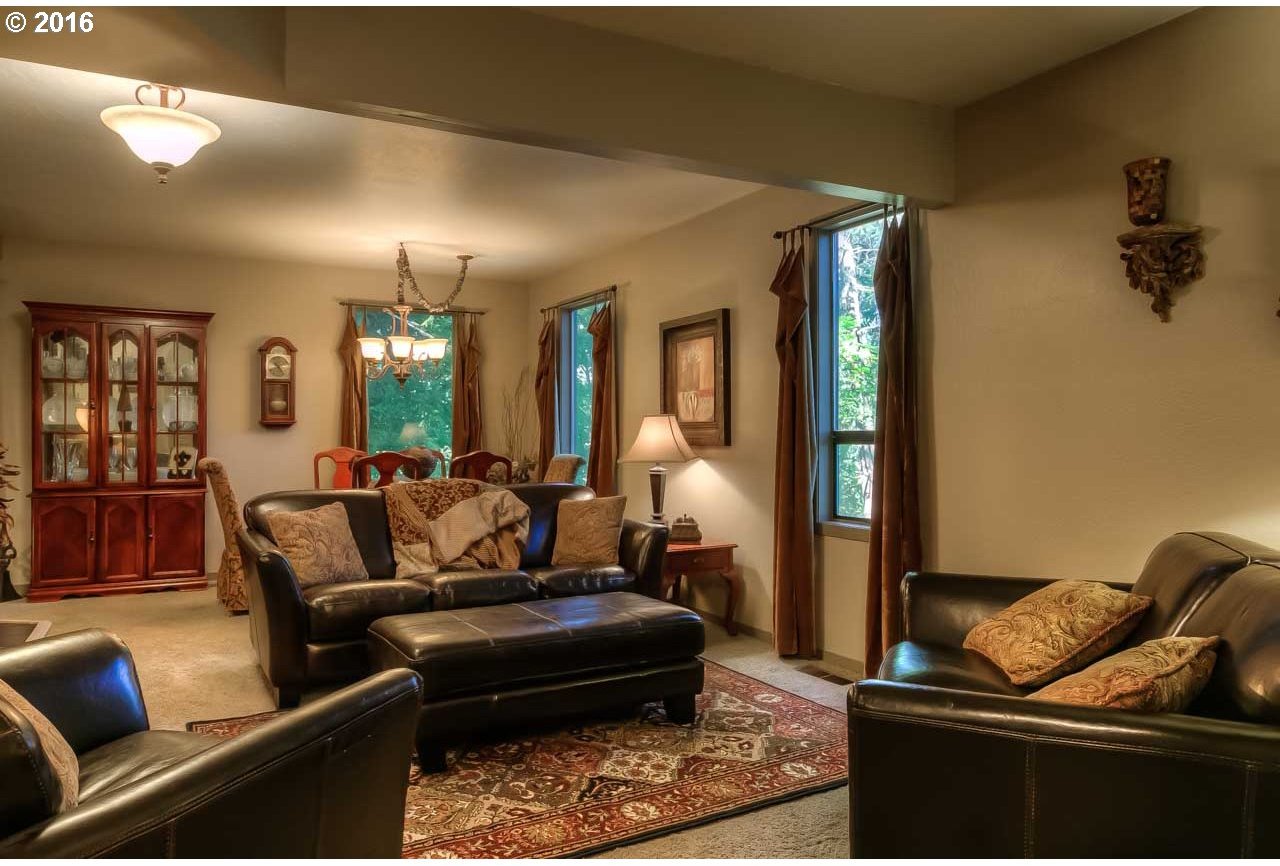 3836 Spring Street South Salem, OR 97302 - Photo 28 of 32 Gallery Image 28