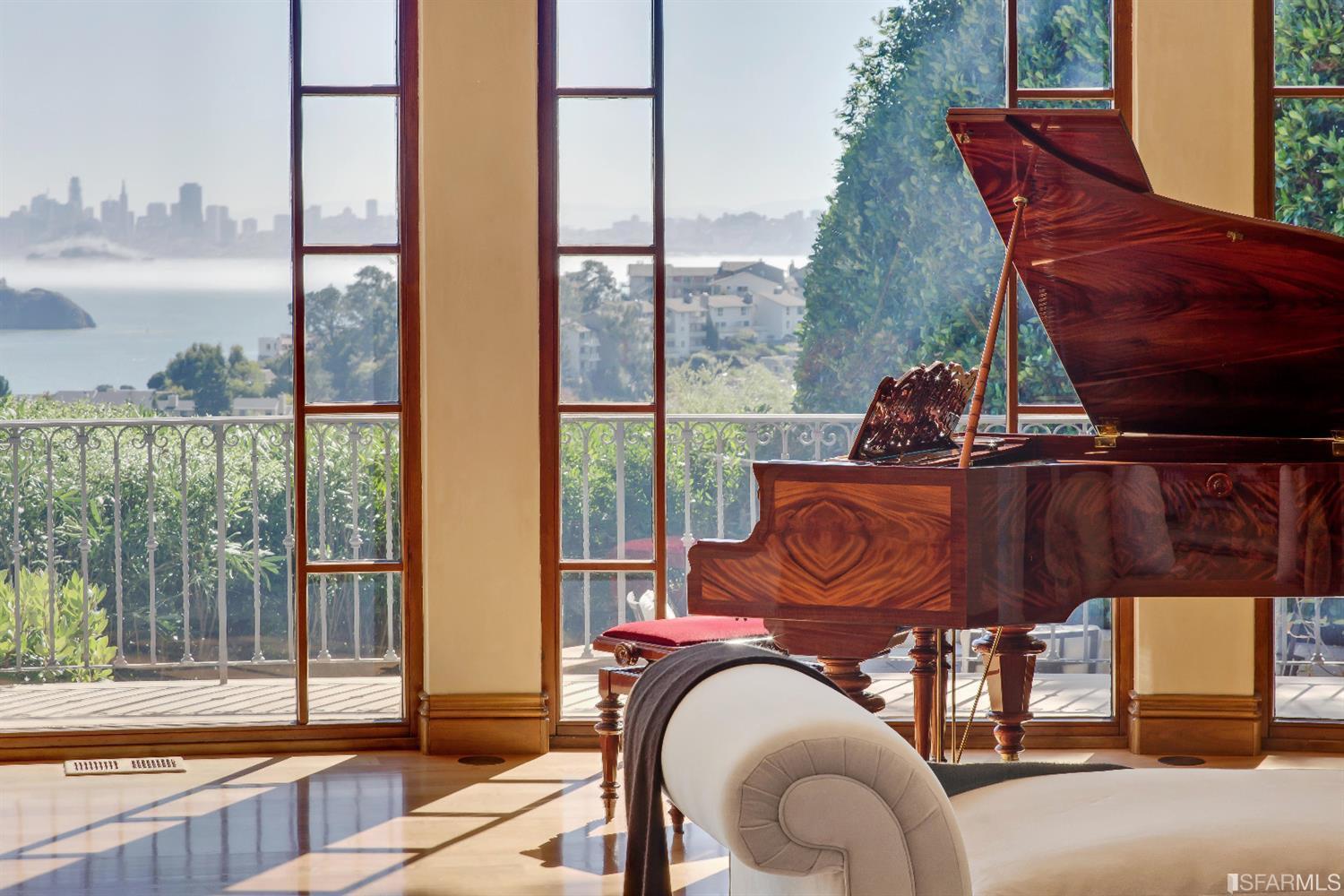 12 Tara Hill Road Tiburon, CA 94920 - Photo 3 of 47