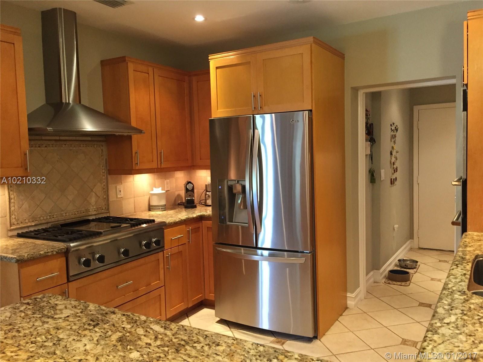 4581 Adams Avenue Miami Beach, FL 33140 - Photo 13 of 34