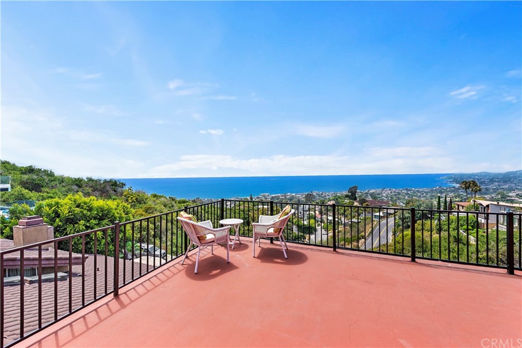 1055 Summit Drive Laguna Beach, CA 92651 - Photo 45 of 75