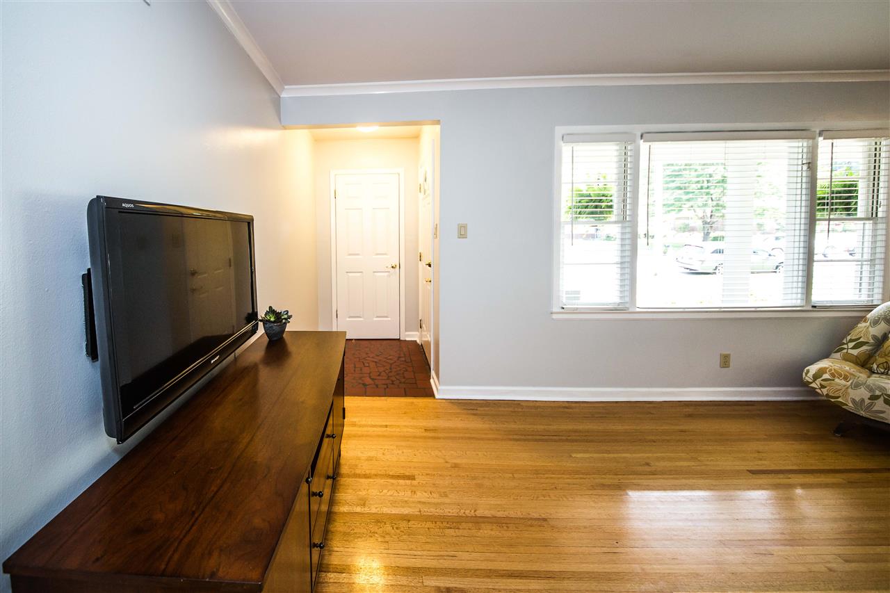 5335 Chickasaw Road Memphis, TN 38120 - Photo 4 of 20 Gallery Image 4
