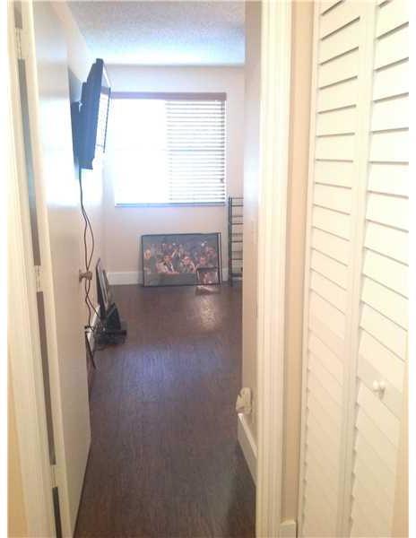 Buttonwood Hammocks Coconut Creek, FL 33063 - Photo 29 of 35