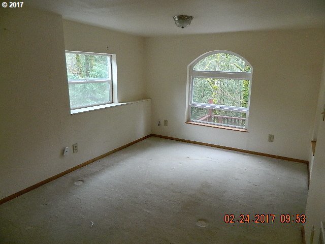 4931 Southwest Garden Home Road Portland, OR 97219 - Photo 12 of 14 Gallery Image 12