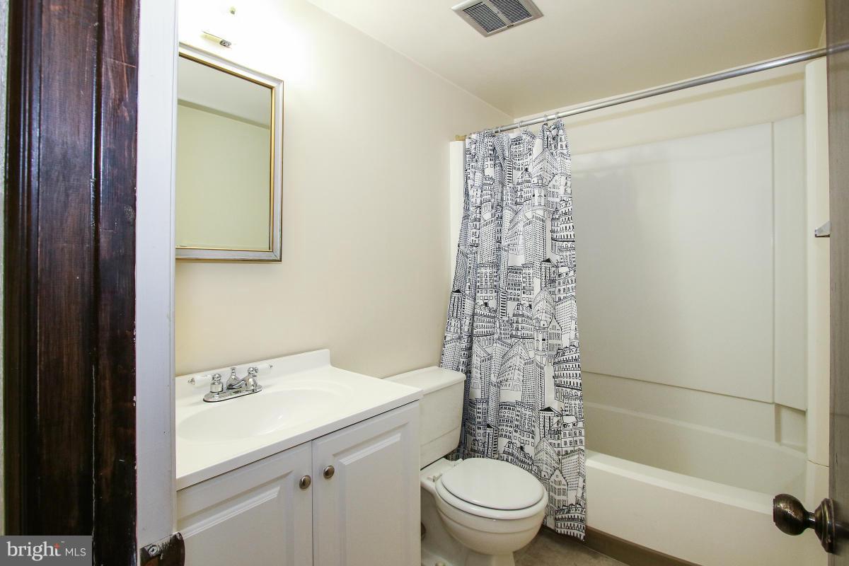 8712 Seven Locks Road Bethesda, MD 20817 - Photo 26 of 29