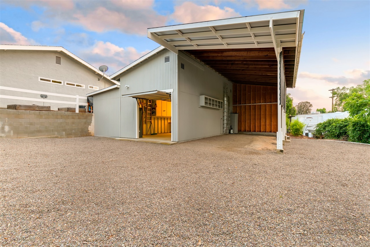 13939 Calvary Road Poway, CA 92064 - Photo 3 of 25