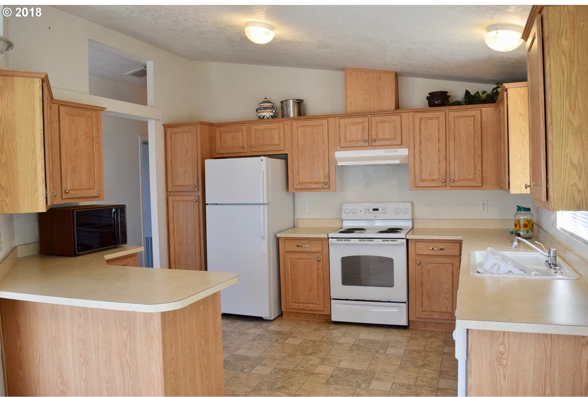 33021 Hillside Acres Road Gold Beach, OR 97444 - Photo 13 of 21