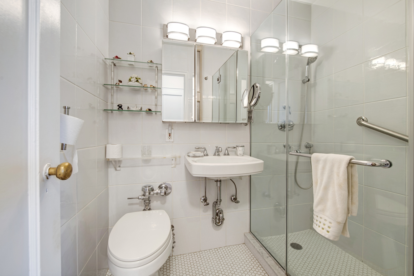263 West End Avenue, Unit 15D Manhattan, NY 10023 - Photo 5 of 9
