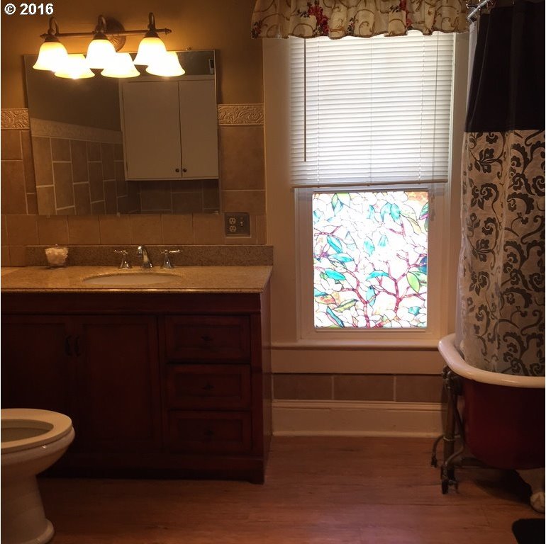 203 Northwest 5th Street Pendleton, OR 97801 - Photo 19 of 23
