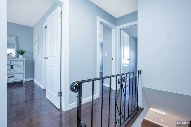 14 Exeter Road Jersey City, NJ 07305 - Photo 8 of 25