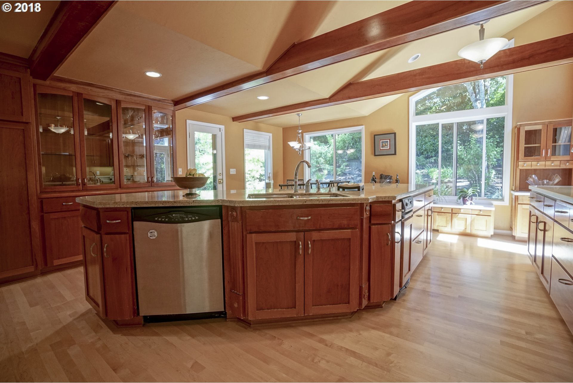 90328 Hill Road Springfield, OR 97478 - Photo 14 of 32