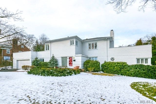 4 Larch Drive Great Neck, NY 11021 - Photo 20 of 20