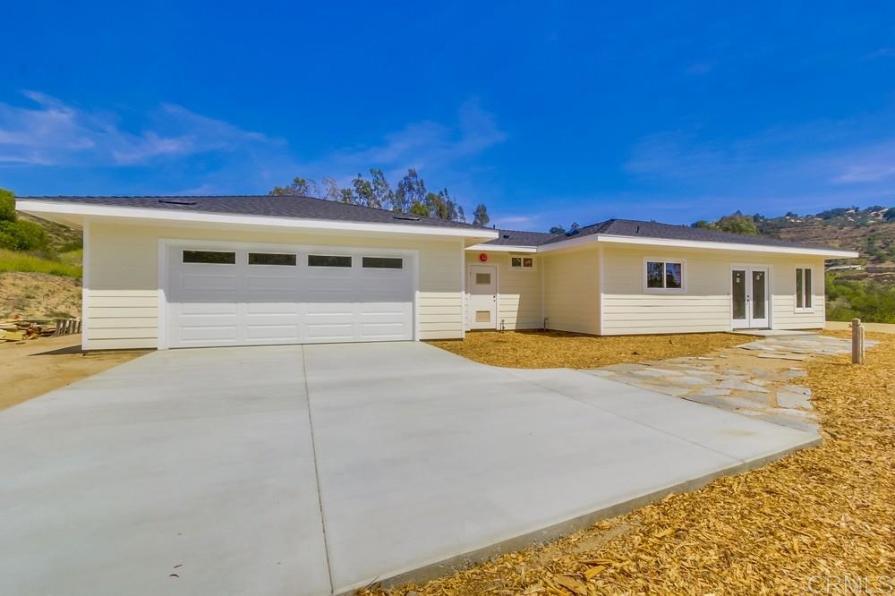 40185 Ross Road Fallbrook, CA 92028 - Photo 2 of 25 Gallery Image 2