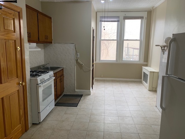 72-15 62nd Street, Unit 1R Queens, NY 11385 - Photo 4 of 5