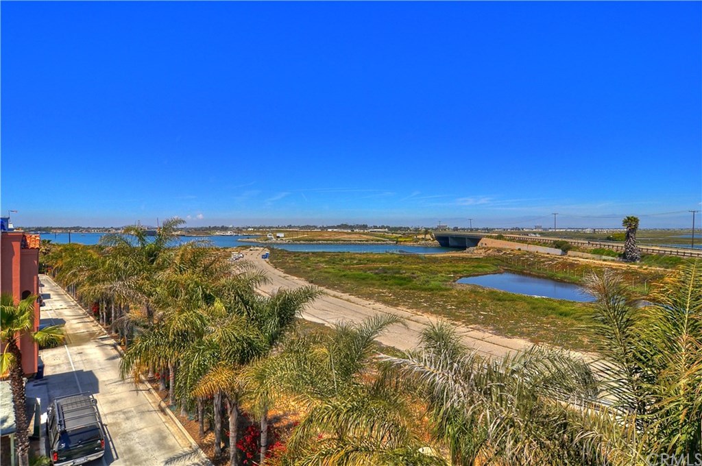 30 Pacific Avenue Surfside, CA 90743 - Photo 24 of 41