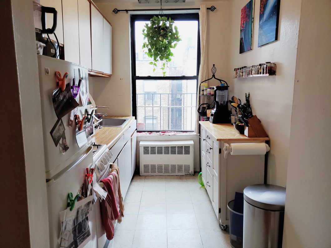 323A East 89th Street, Unit 5E Manhattan, NY 10128 - Photo 2 of 7