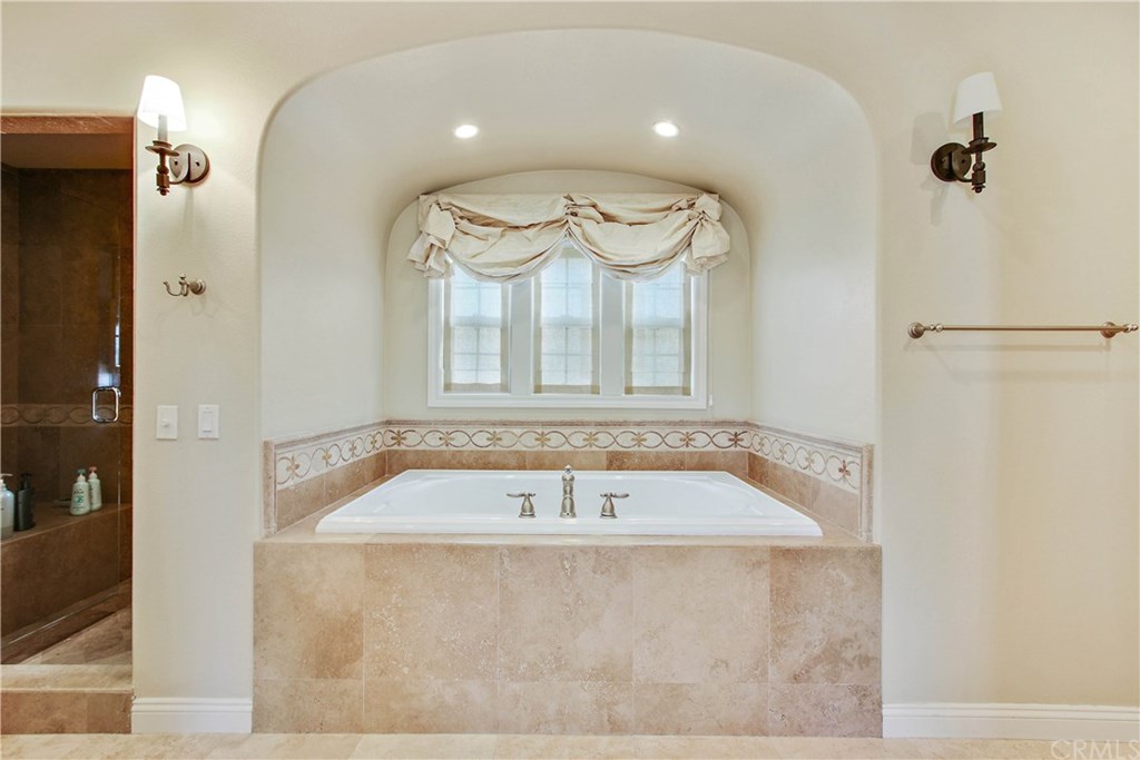 29 Summer House Irvine, CA 92603 - Photo 28 of 38