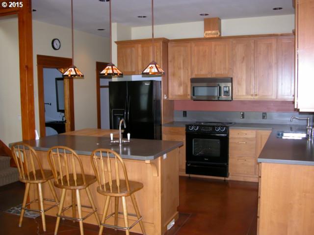 665 Parsons Road Hood River, OR 97031 - Photo 7 of 15 Gallery Image 7