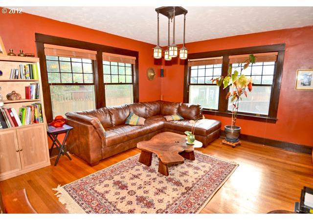 3316 Northeast Tillamook Street Portland, OR 97212 - Photo 9 of 16