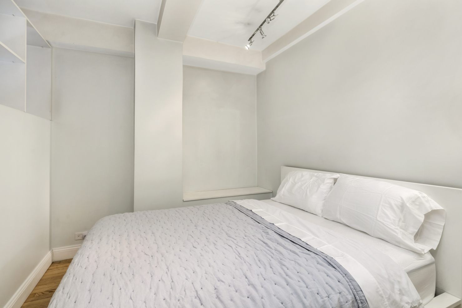 405 West 23rd Street, Unit 2G Manhattan, NY 10011 - Photo 7 of 12