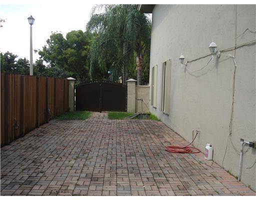 15834 Southwest 101st Street Miami, FL 33196 - Photo 19 of 19