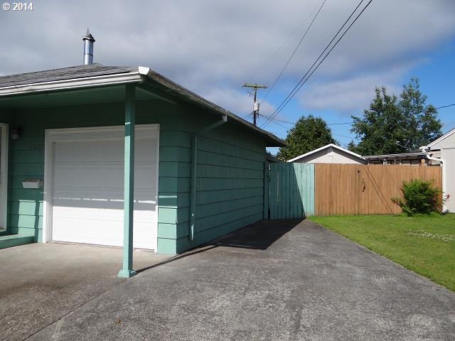 2625 Highlands Drive Reedsport, OR 97467 - Photo 3 of 12 Gallery Image 3