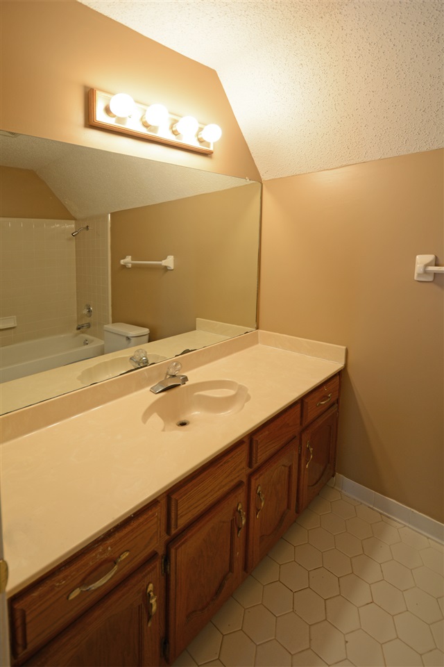 8889 Walnut Ridge Loop Memphis, TN 38018 - Photo 18 of 25 Gallery Image 18