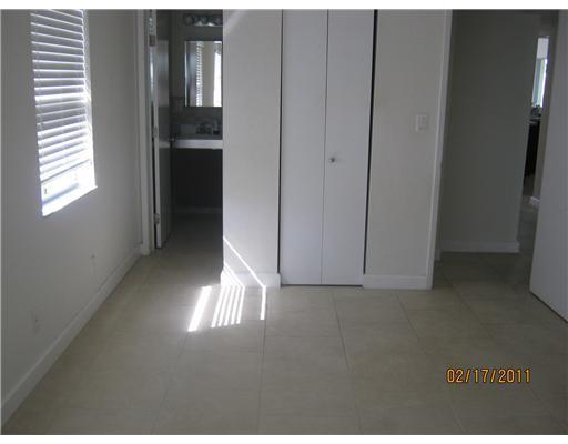 6835 Rue Versailles Drive, Unit 205 Miami Beach, FL 33141 - Photo 5 of 7