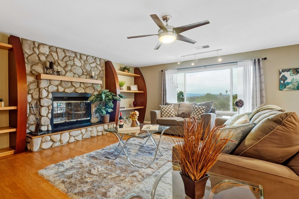 459 Stephens Port Fallbrook, CA 92028 - Photo 9 of 25 Gallery Image 9
