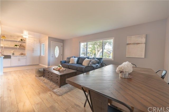 $1,799,999 | 397 La Perle Lane, Costa Mesa, CA 92627