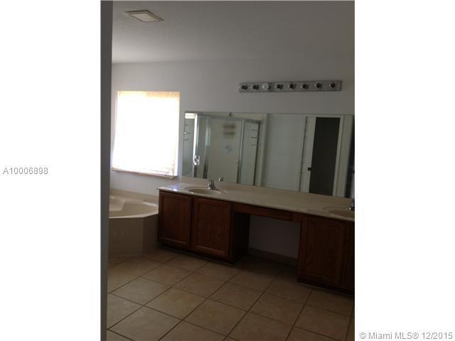 2045 Little Torch Street Riviera Beach, FL 33407 - Photo 4 of 9