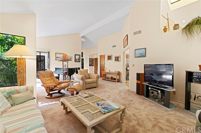 14 Woodfall Irvine, CA 92604 - Photo 9 of 17