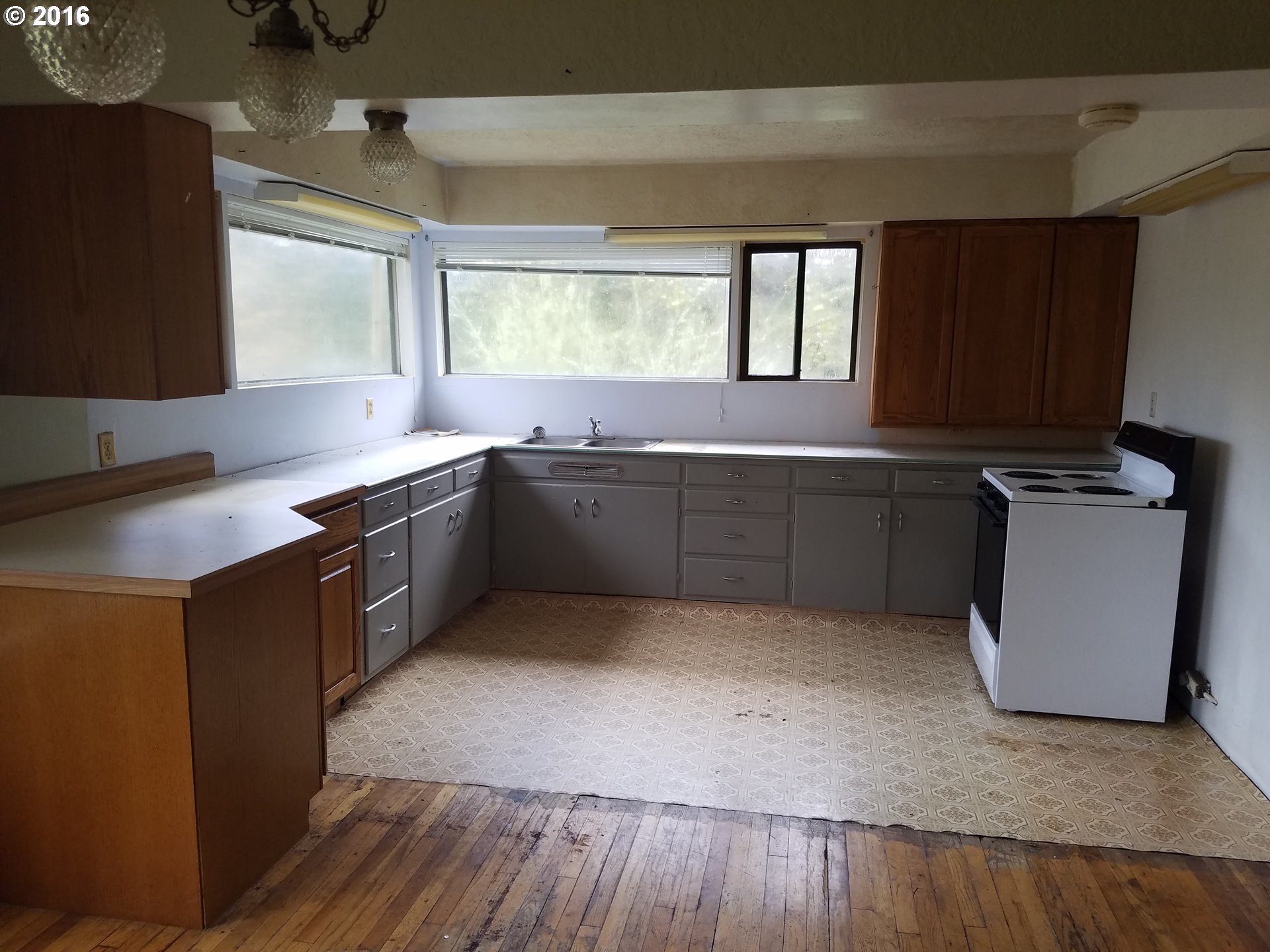 205 North Maple Hill Road Kelso, WA 98626 - Photo 7 of 15 Gallery Image 7