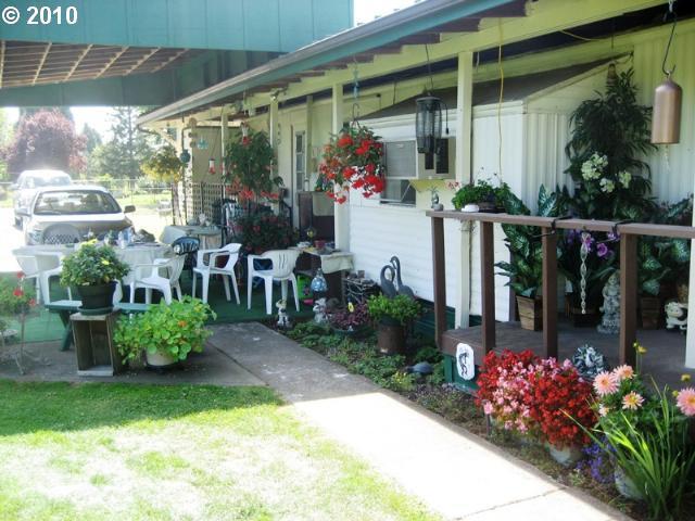 14242 Southeast Marion Road Turner, OR 97392 - Photo 5 of 16 Gallery Image 5