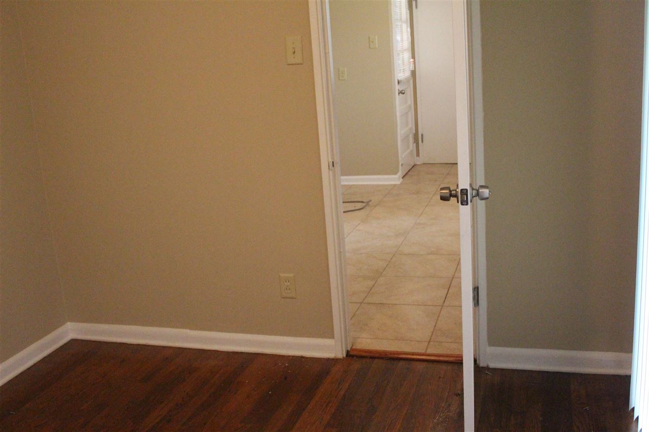 1218 Wilmore Road Memphis, TN 38117 - Photo 13 of 23